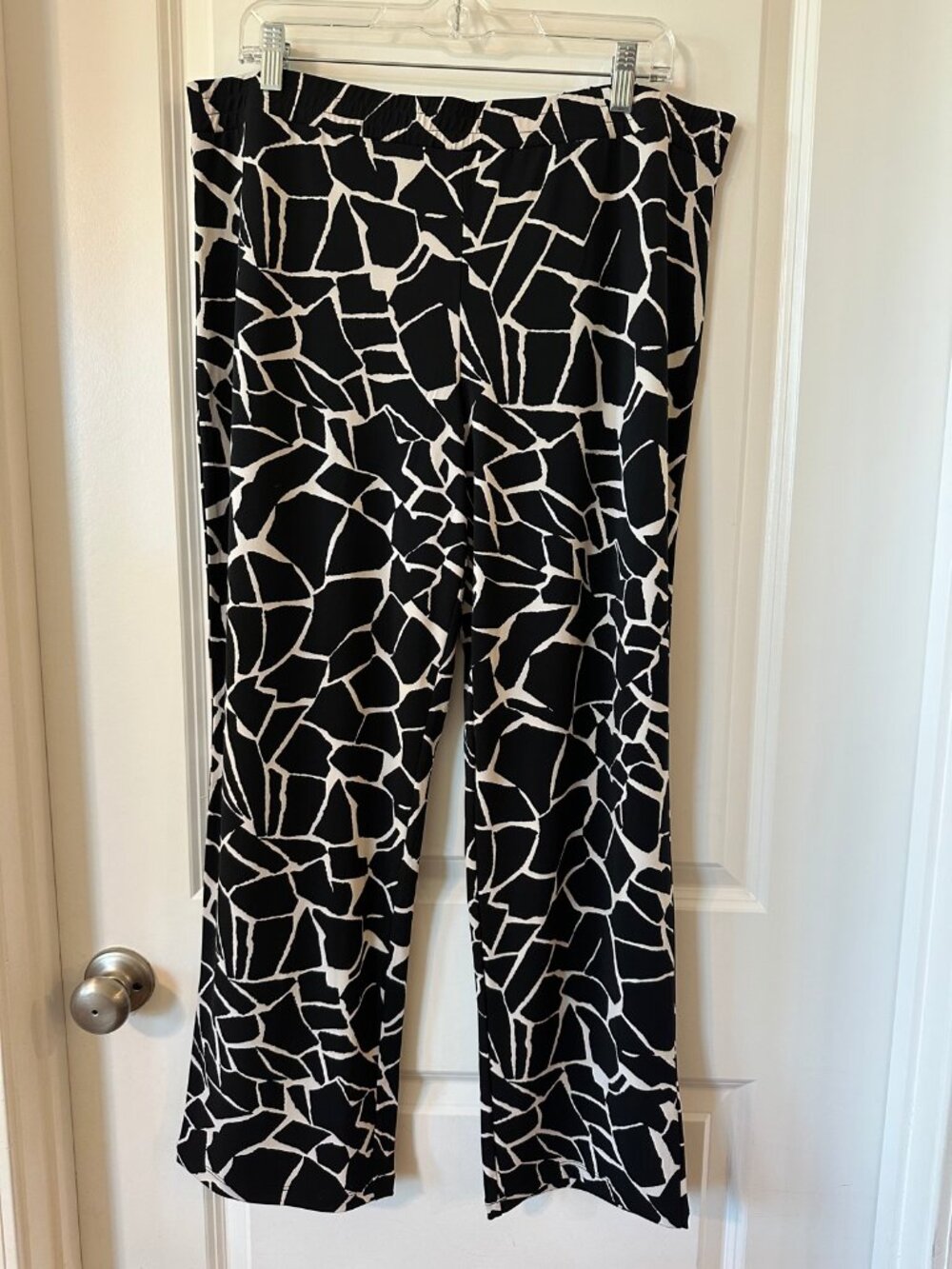 Susan Graver Pull-On Pants L Black White Abstract Print Wide Leg Elastic Waist